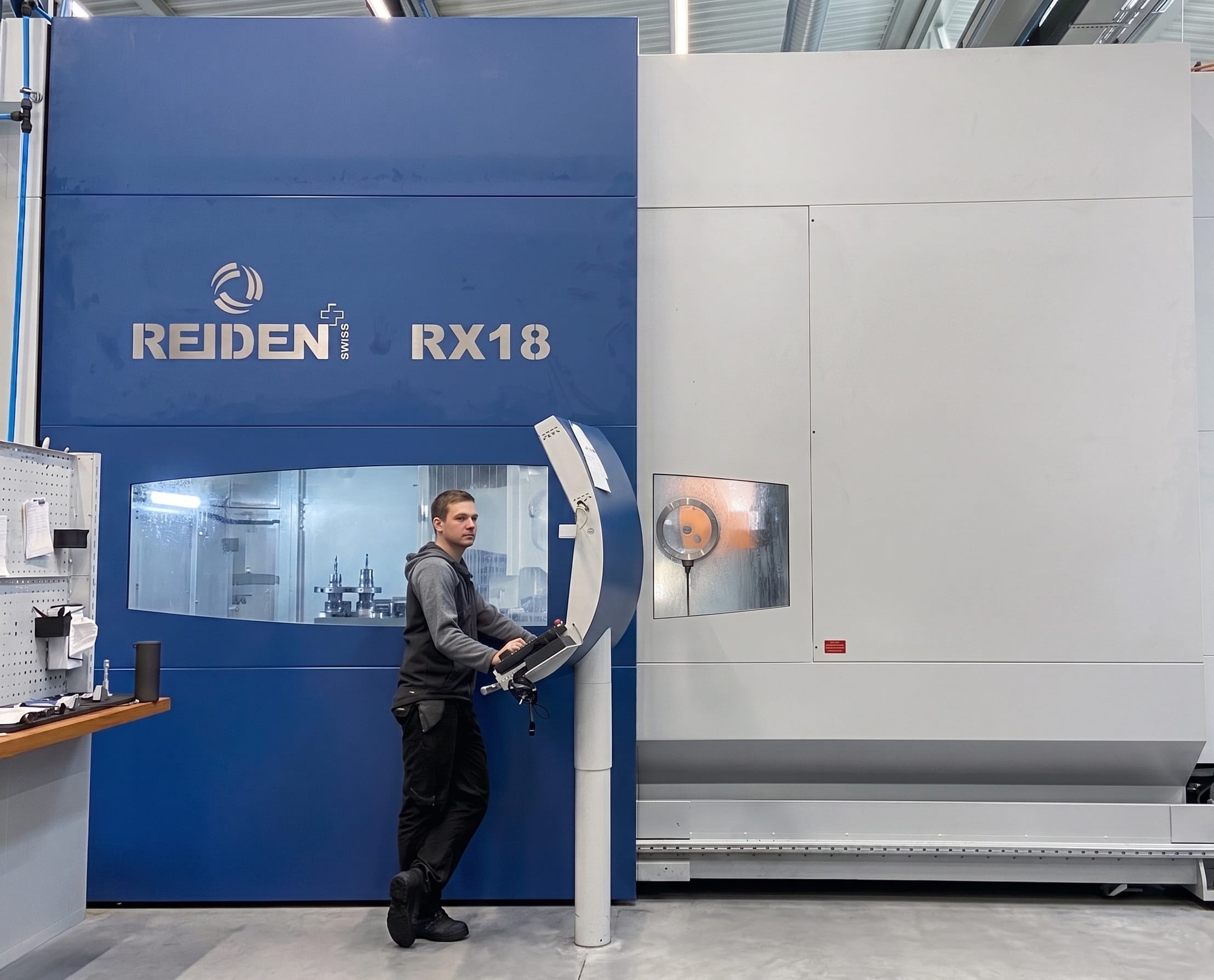 Reiden RX18 — 5-axis machining center