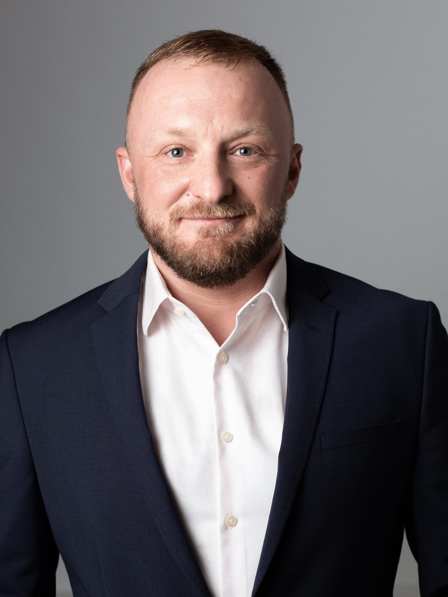 Portrait of Marcel Brockmann, CEO & Co-Founder of webuyyourmachinetools.com